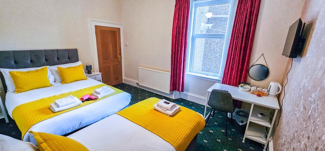 Mystayinn Abermar Guest House インヴァネス エクステリア 写真