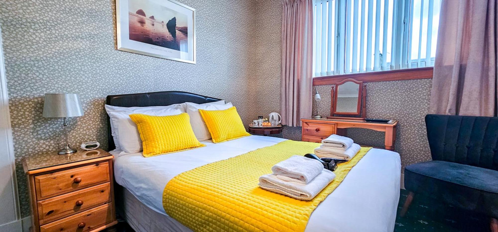 Mystayinn Abermar Guest House インヴァネス エクステリア 写真
