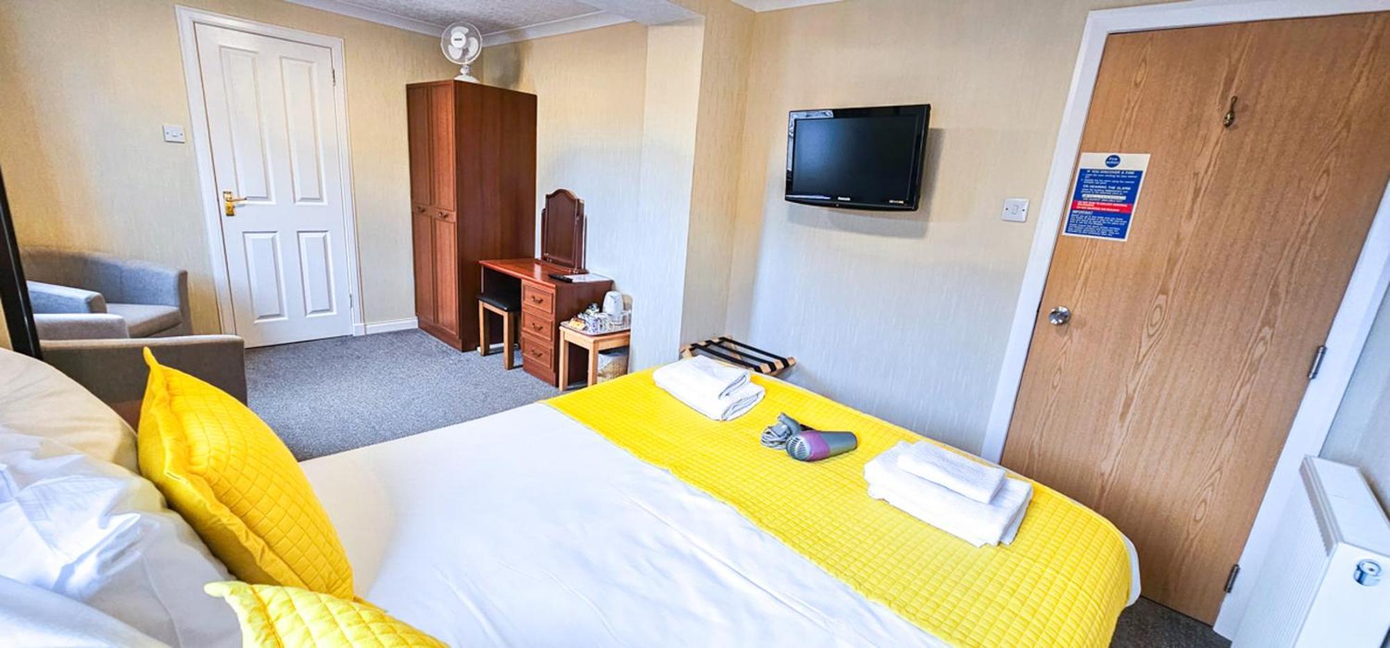 Mystayinn Abermar Guest House インヴァネス エクステリア 写真