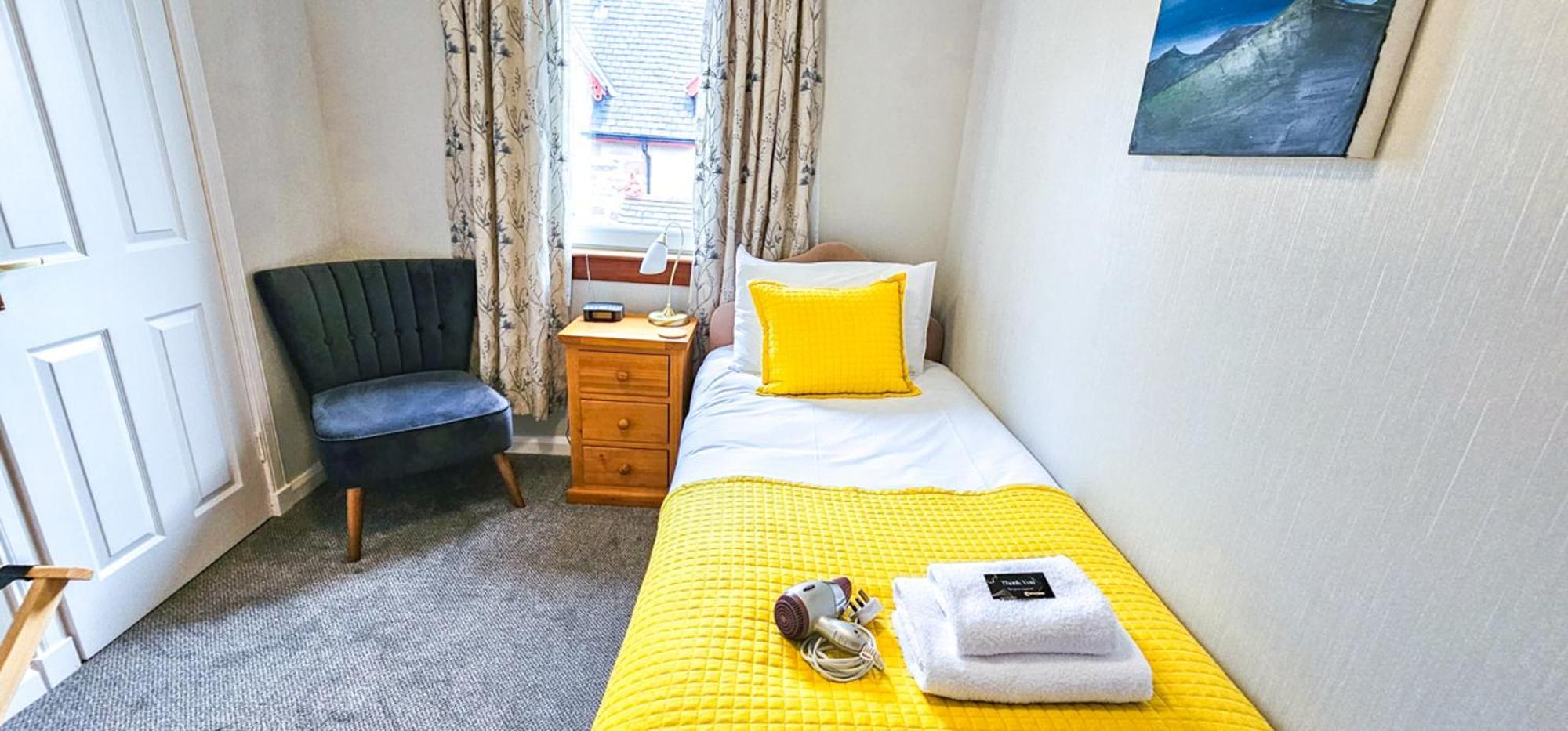 Mystayinn Abermar Guest House インヴァネス エクステリア 写真